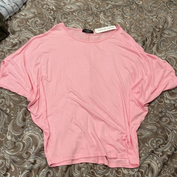 Women’s dolman sleeve pink top Made By Johnny Medium NWT - Picture 2 of 6